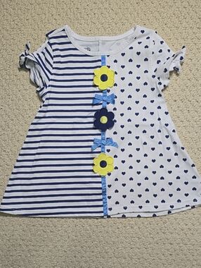 🌸3/$30🌸 Blue & White Heart-Print Striped Girls' Top with Flower Trim